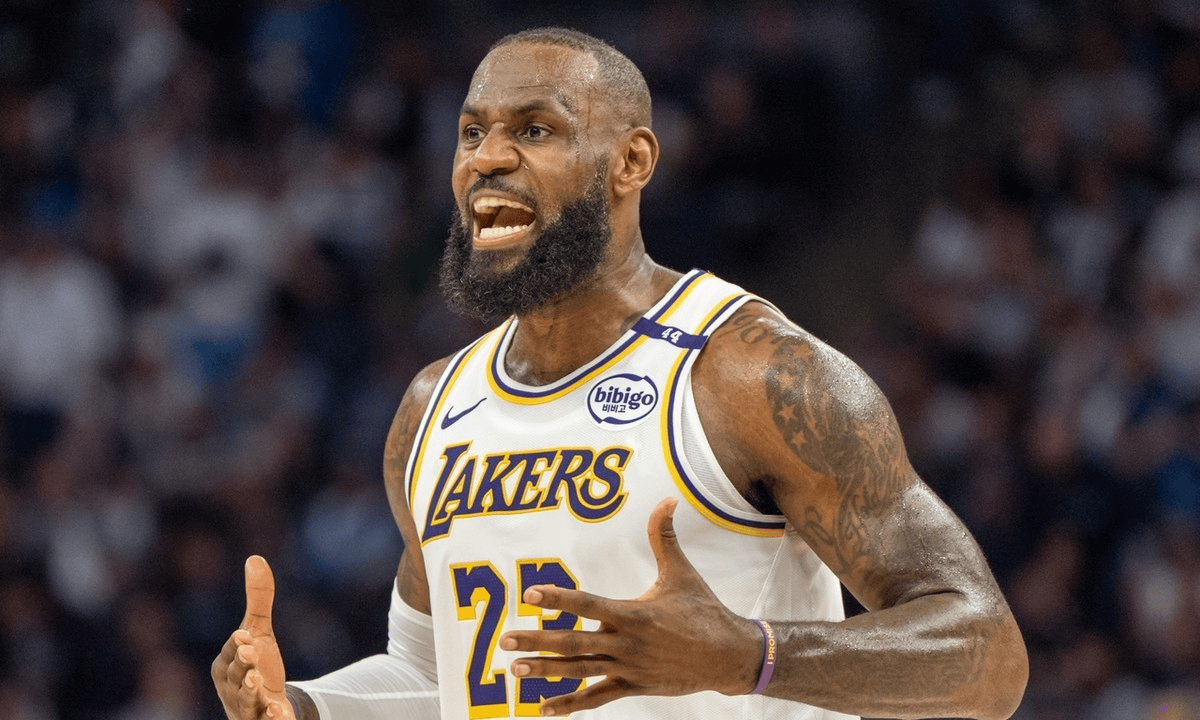 塔图姆在湖人比赛中出色防守，高光表现引发热议！的简单介绍